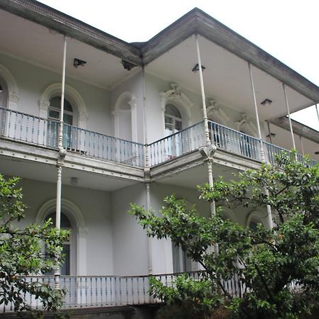 Firuza Hostel Borjomi Eksteriør billede