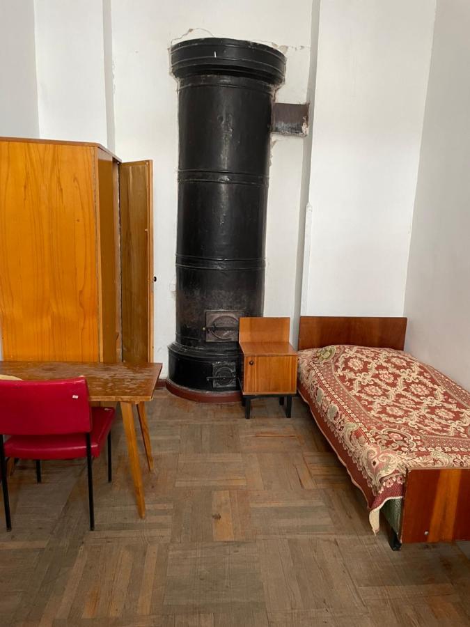 Firuza Hostel Borjomi Eksteriør billede