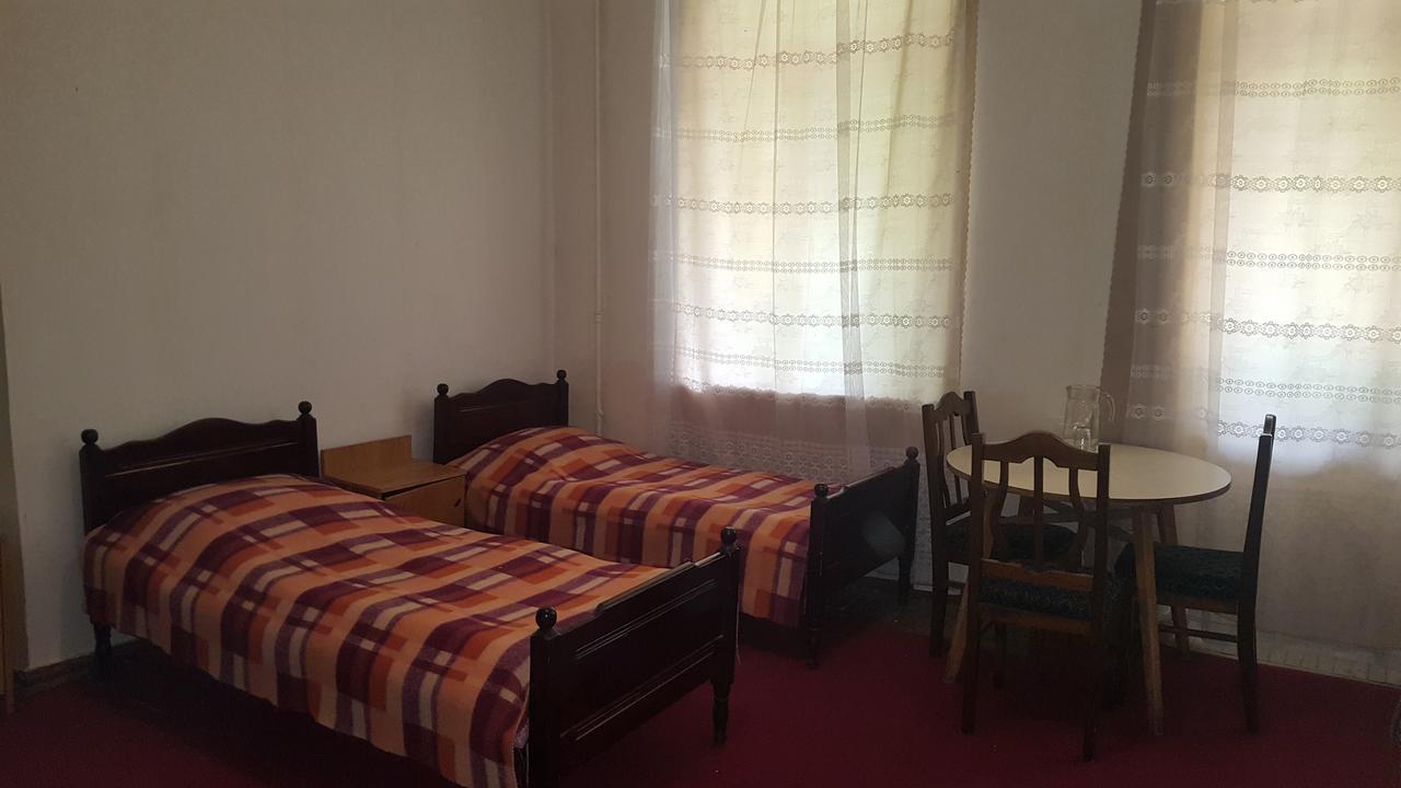 Firuza Hostel Borjomi Eksteriør billede