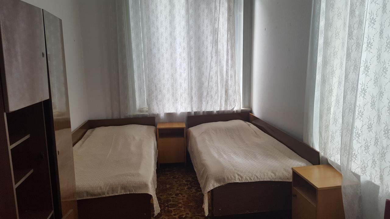 Firuza Hostel Borjomi Eksteriør billede