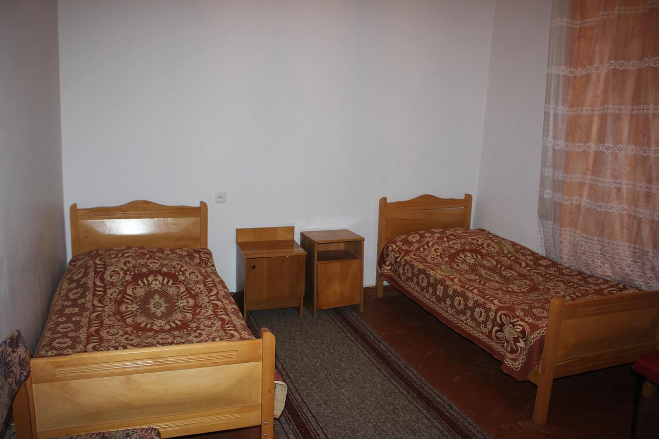 Firuza Hostel Borjomi Eksteriør billede